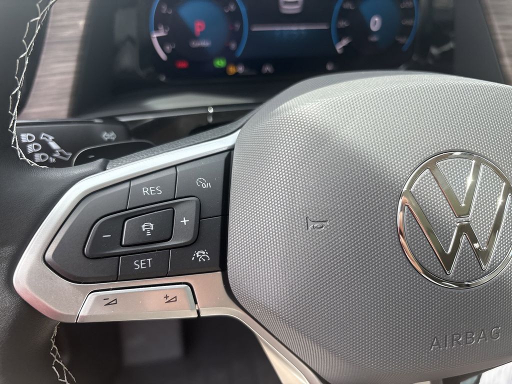 New 2025 Black Volkswagen 2.0T SEL image 15