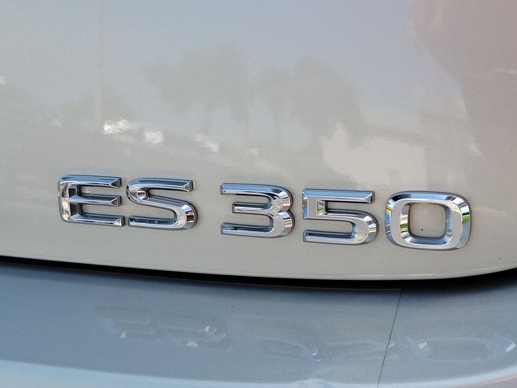used 2019 Lexus ES car, priced at $29,998