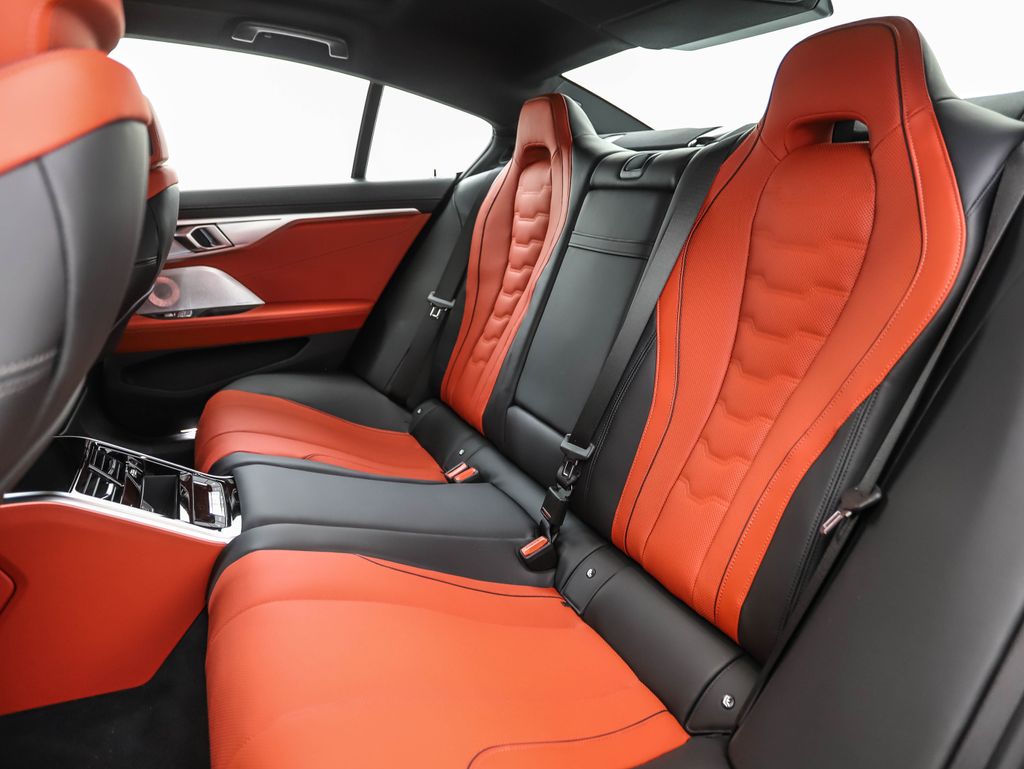 Thumbnail: 2026 BMW 8 Series - 23