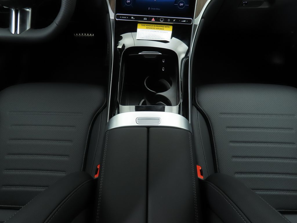 Thumbnail: 2026 Mercedes-Benz GLC - 16