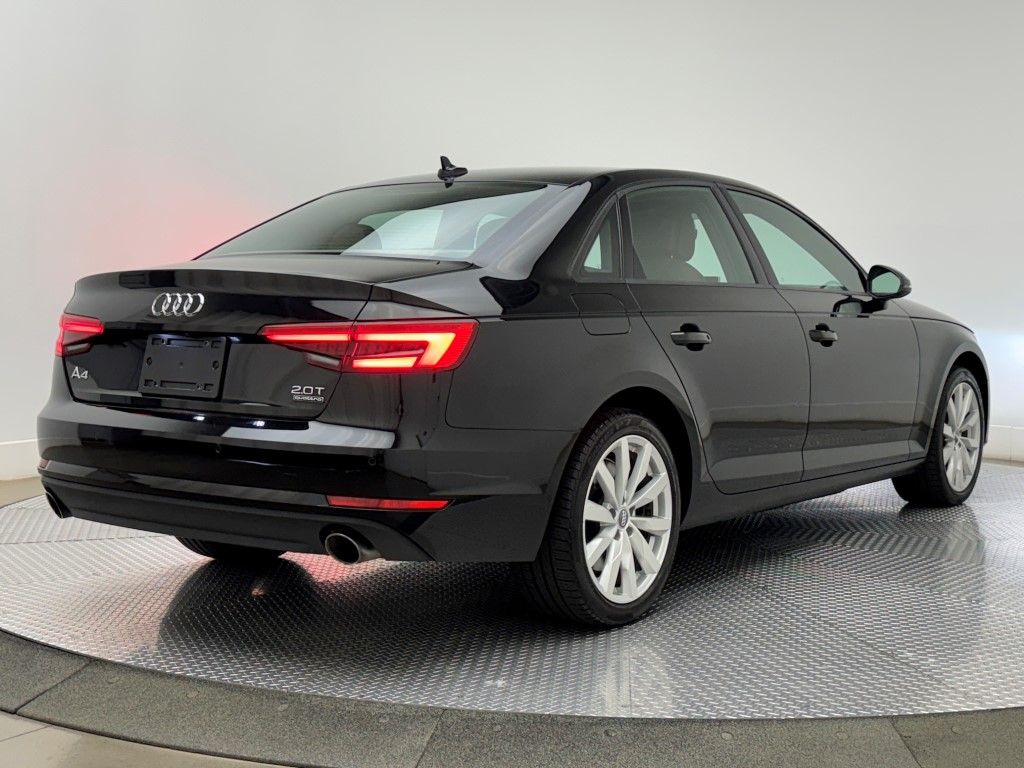 2017 Audi A4 Premium 11