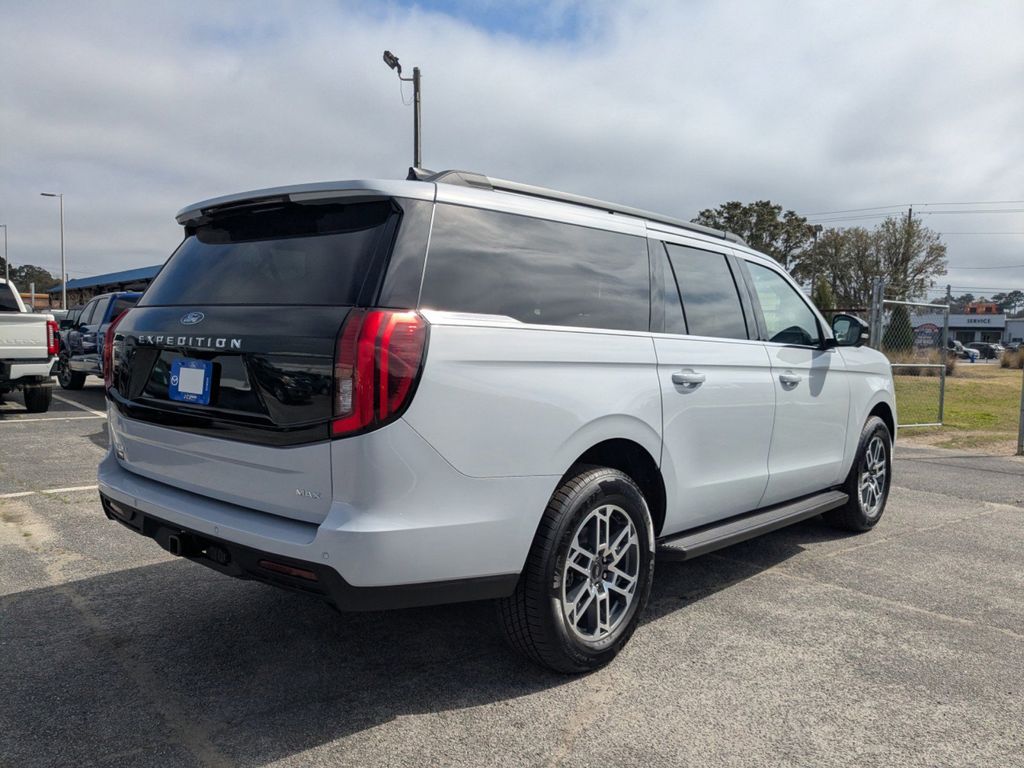 2026 Ford Expedition Max Active MAX