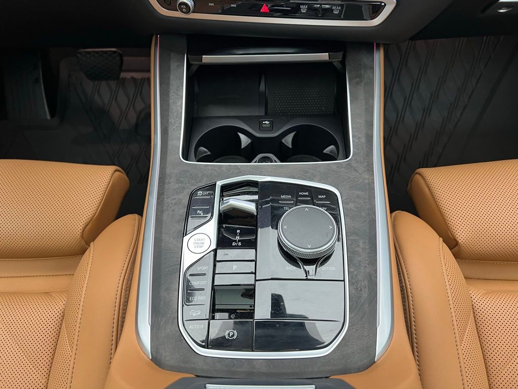 Thumbnail: 2025 BMW X5 - 12