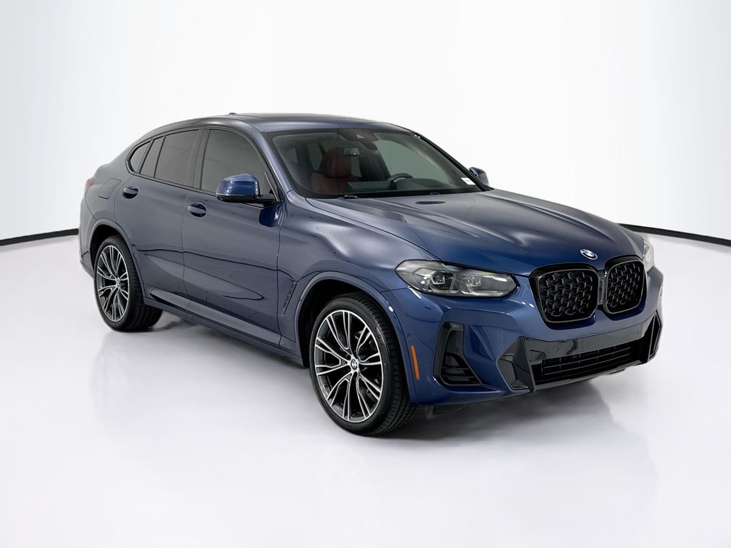 Thumbnail: 2023 BMW X4 - 3