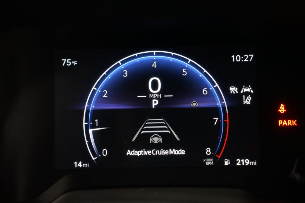 2025 Toyota Corolla Cross XLE 16