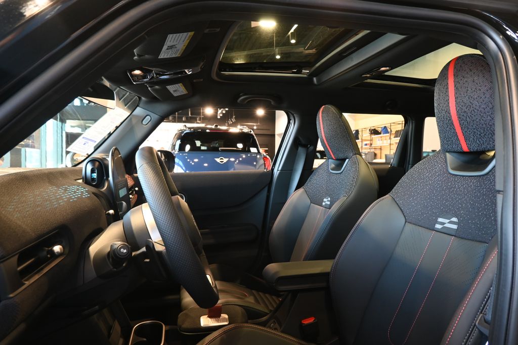 2025 MINI Cooper Hardtop S 12