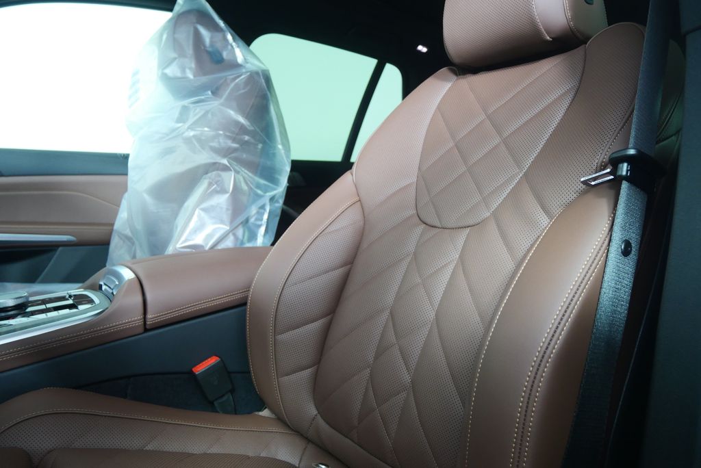 Thumbnail: 2026 BMW X5 - 11