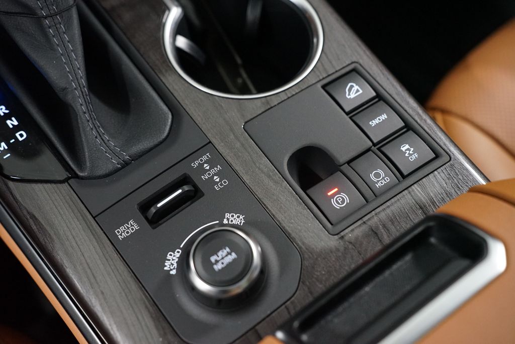 Thumbnail: 2026 Toyota Highlander - 24