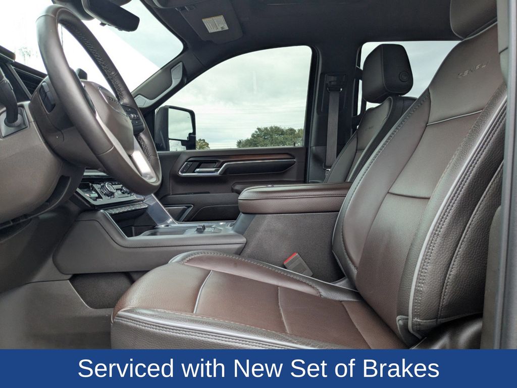 2024 GMC Sierra 2500HD Denali