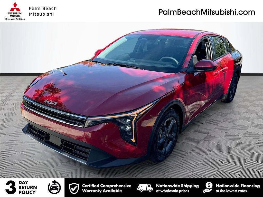 Currant Red 2026 Kia K4 LXS FWD Sedan Front-Wheel Drive Continuously Variable Transmission