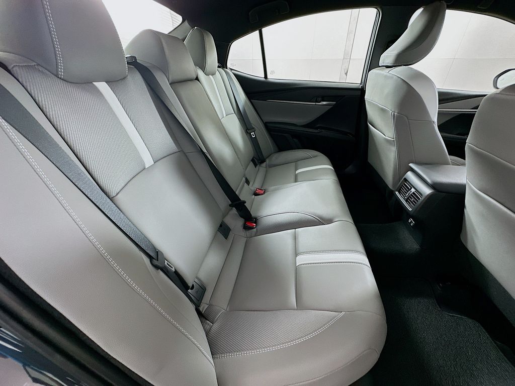 Thumbnail: 2025 Toyota Camry - 26