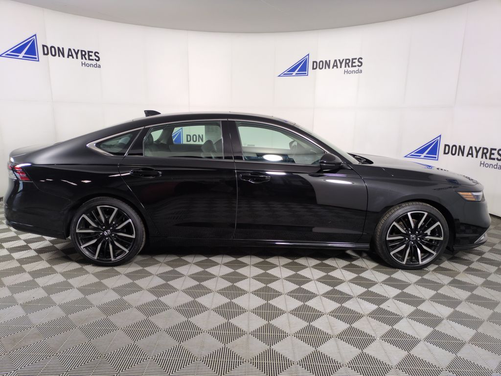 Used 2024 Honda Accord Hybrid For Sale in Fort Wayne, IN