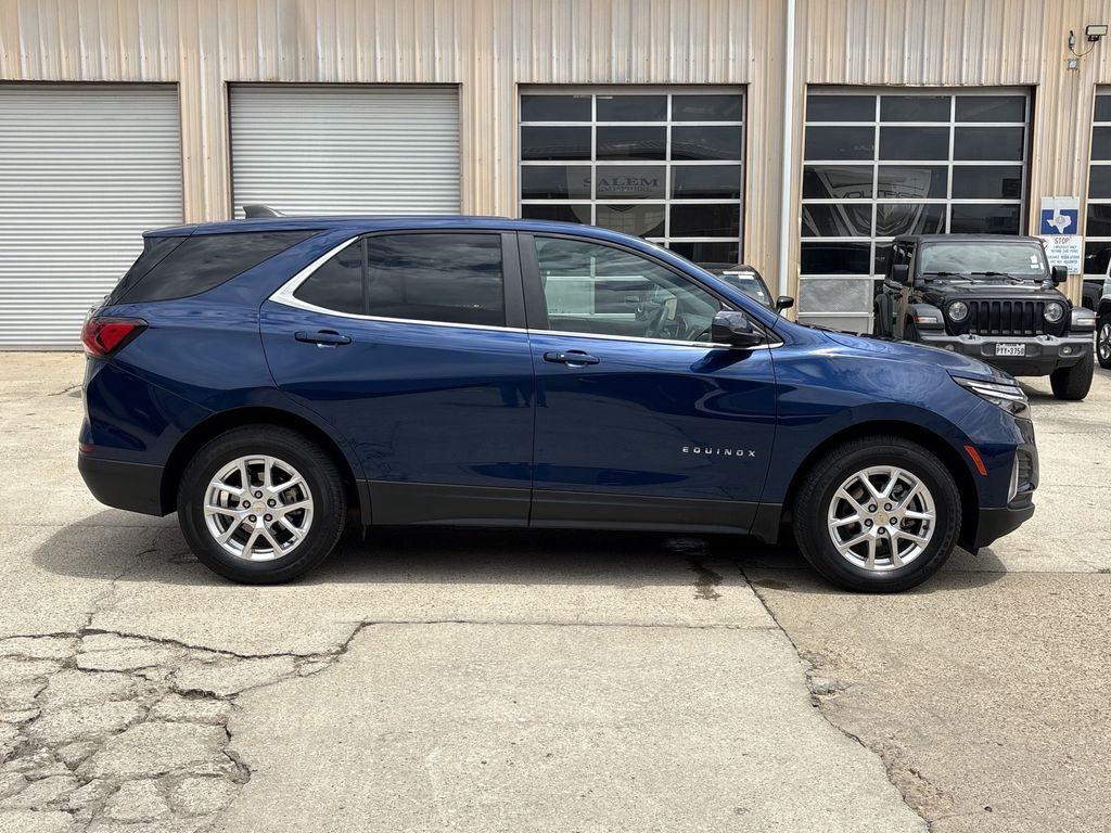 2022 Chevrolet Equinox LT Blue at AutoSavvy Houston Southwest