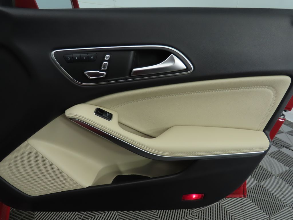 Thumbnail: 2019 Mercedes-Benz CLA - 27