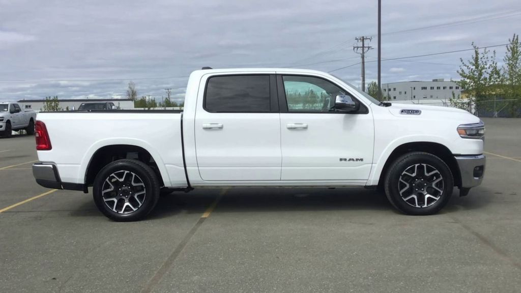 2025 RAM Ram 1500 Pickup Laramie - Photo 9