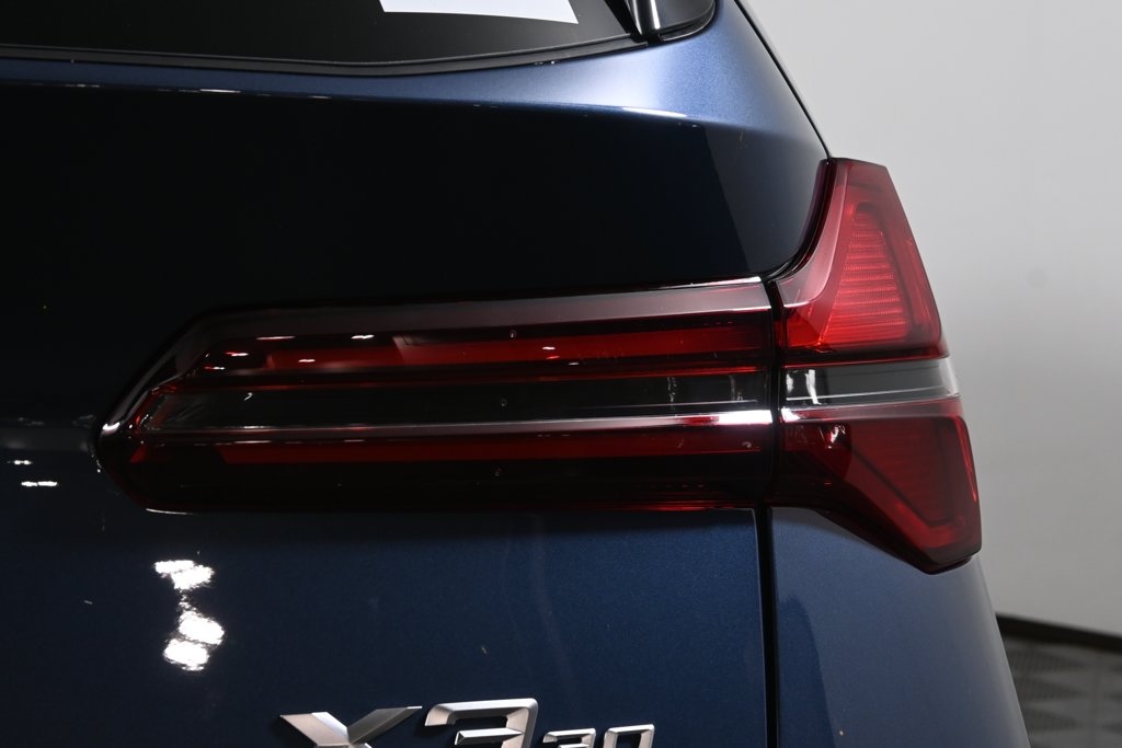 Thumbnail: 2026 BMW X3 - 13