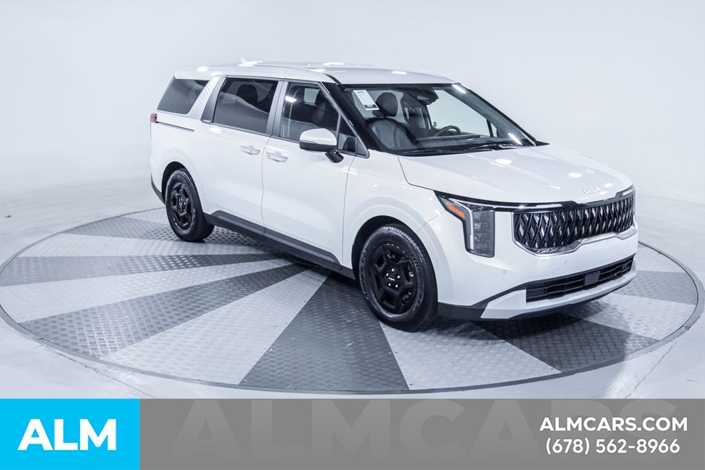 Used 2025 White Kia LXS image 14