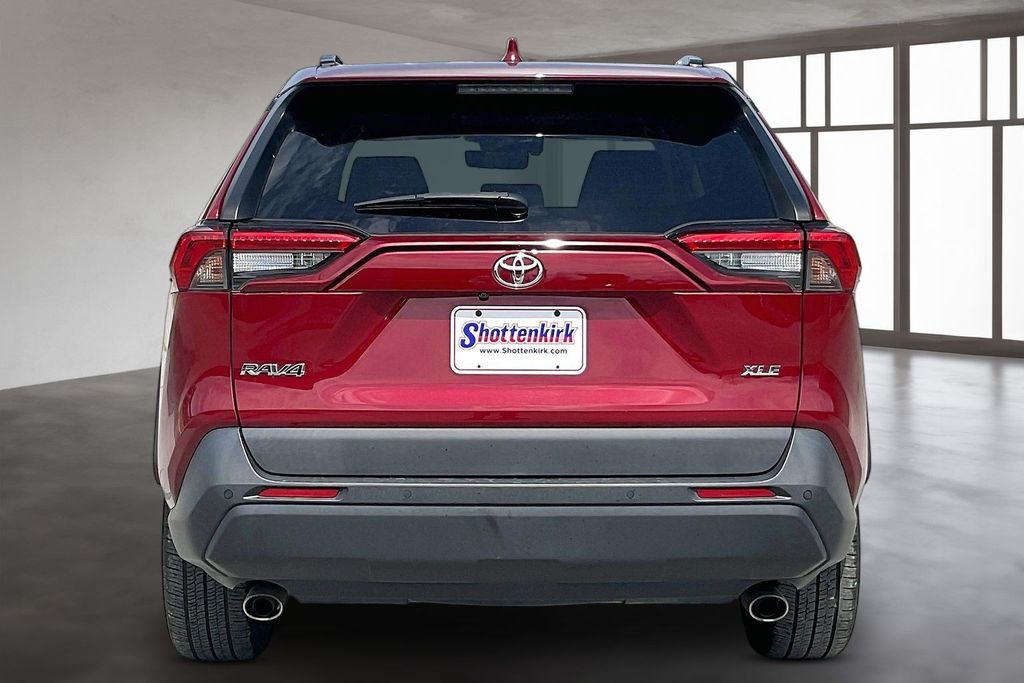 Used 2020 Toyota RAV4 SUV
