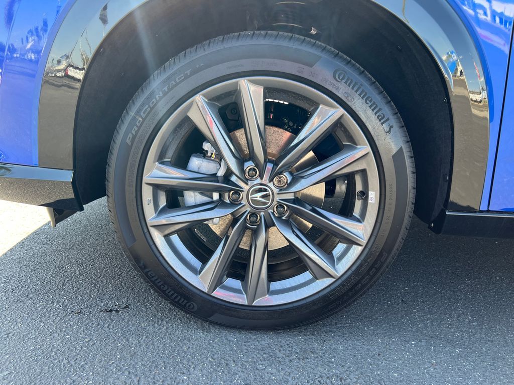 Thumbnail: 2025 Acura ADX - 6