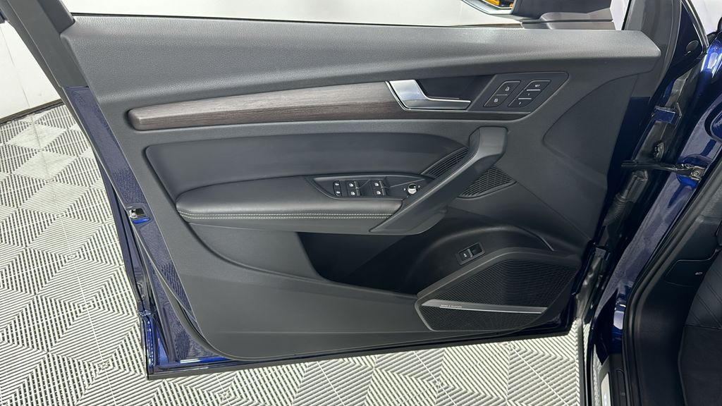 2023 Audi Q5 e Premium 28