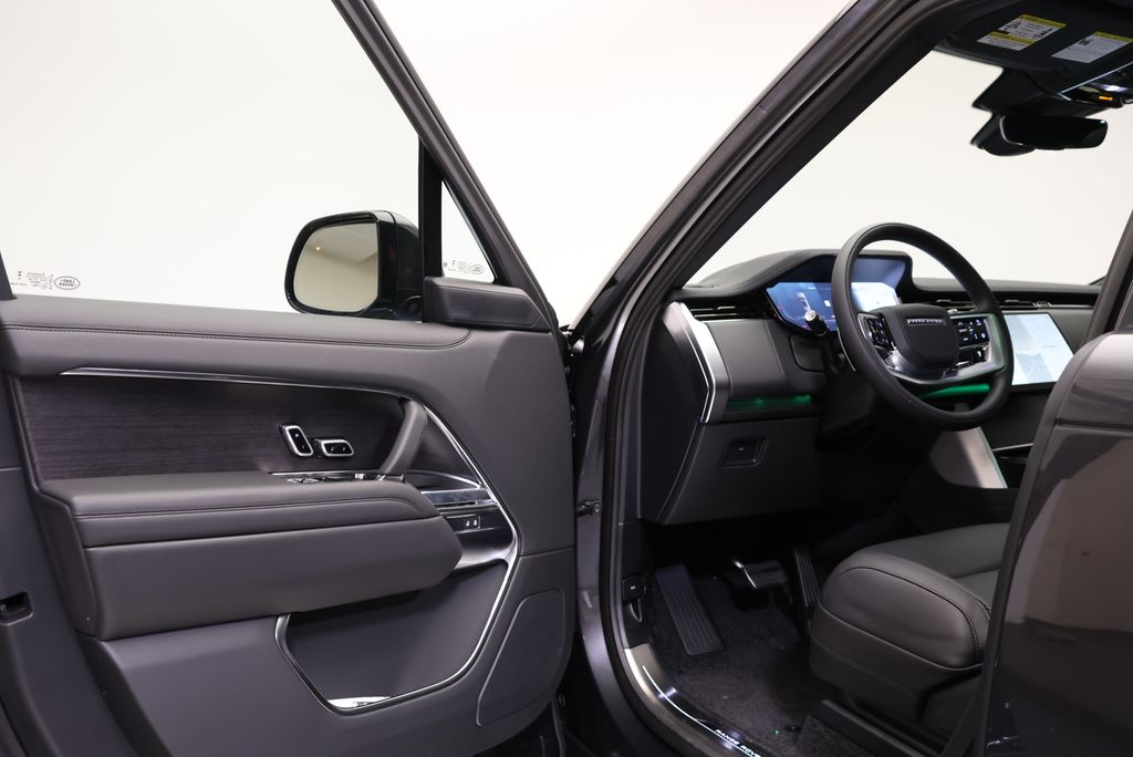 Thumbnail: 2026 Land Rover Range Rover - 27