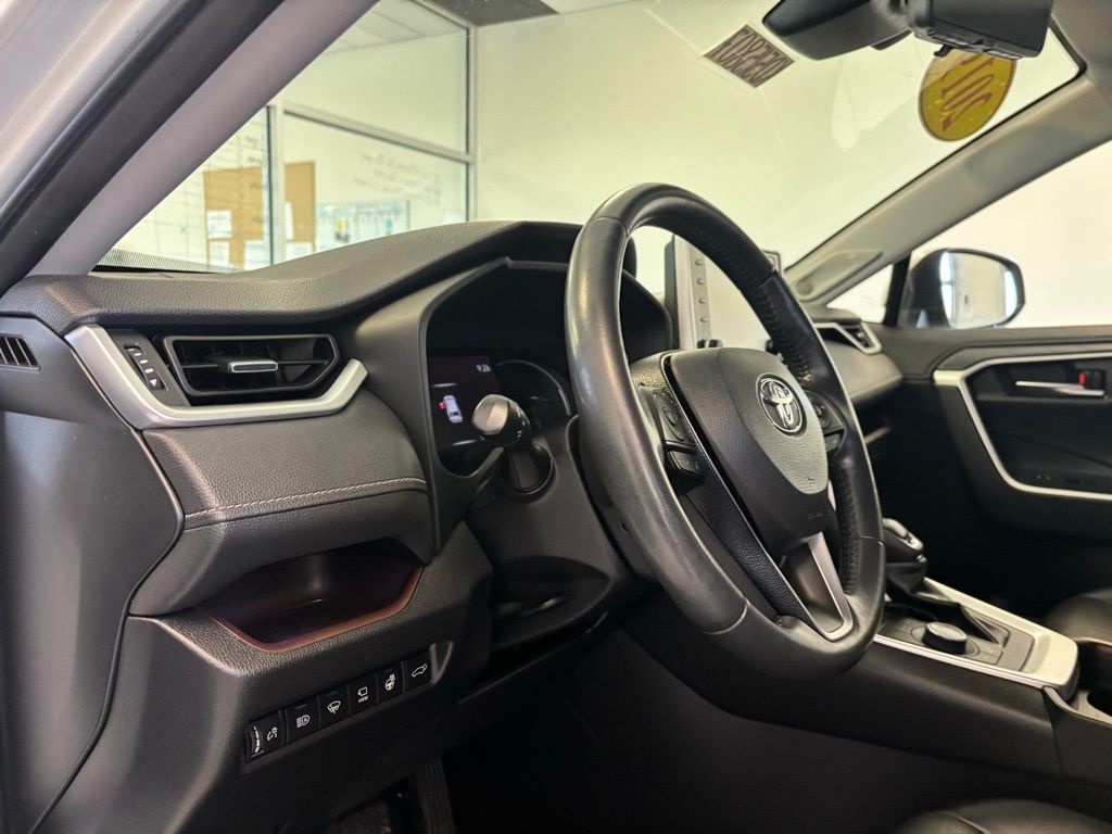 Used 2019 Toyota RAV4 SUV