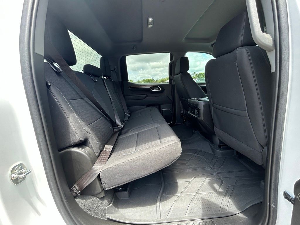 Certified Used 2022 White Chevrolet RST image 31