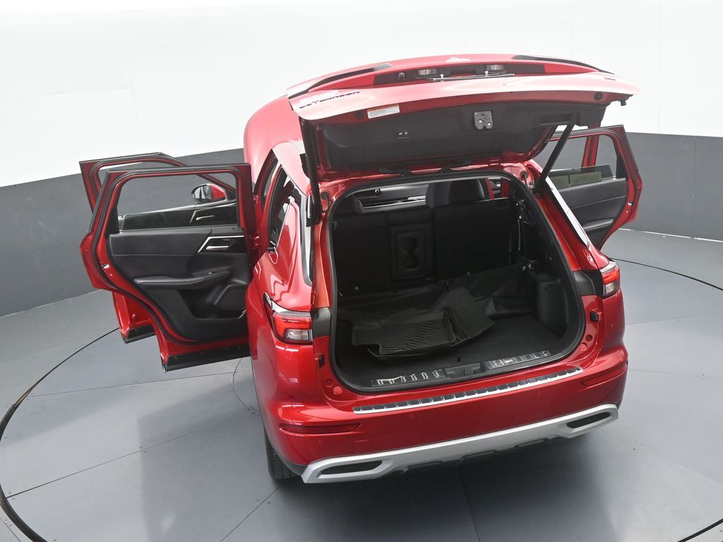 Used 2024 Red Mitsubishi SE Black Edition image 62