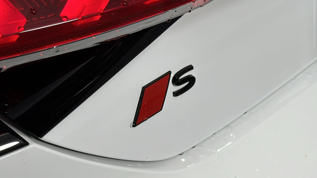 2025 Audi e-tron GT Premium Plus 9