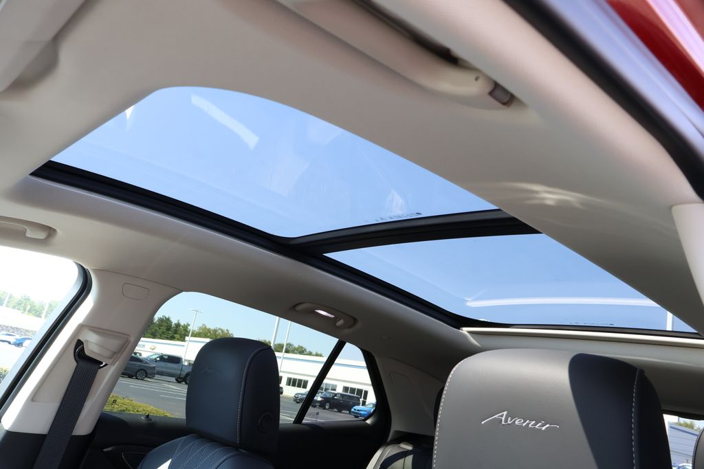 Thumbnail: 2023 Buick Envision - 10