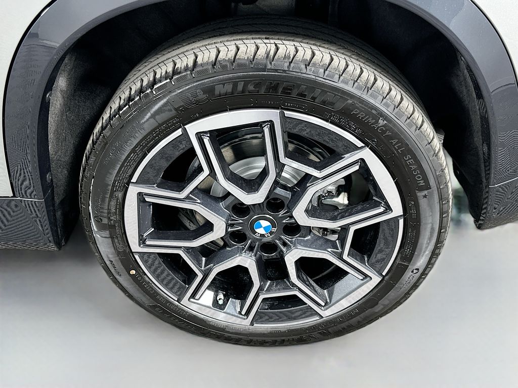 Thumbnail: 2026 BMW X1 - 23