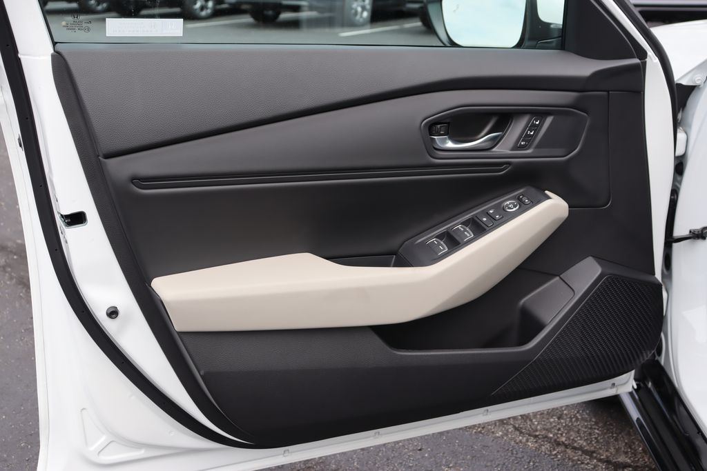 Thumbnail: 2025 Honda Accord - 27