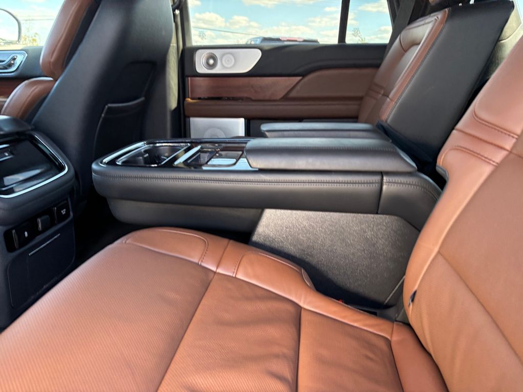 Used Car 2024 Lincoln Navigator  Reserve For Sale Under $80,000 In Austin, Texas