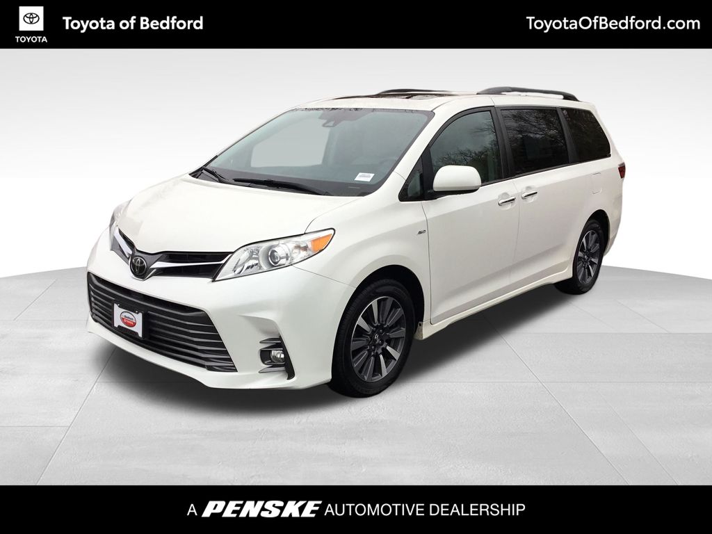 Thumbnail: 2018 Toyota Sienna - 1