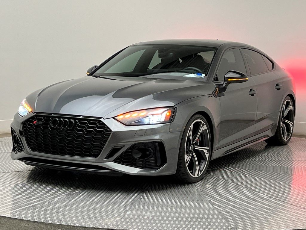 Thumbnail: 2021 Audi RS 5 - 2