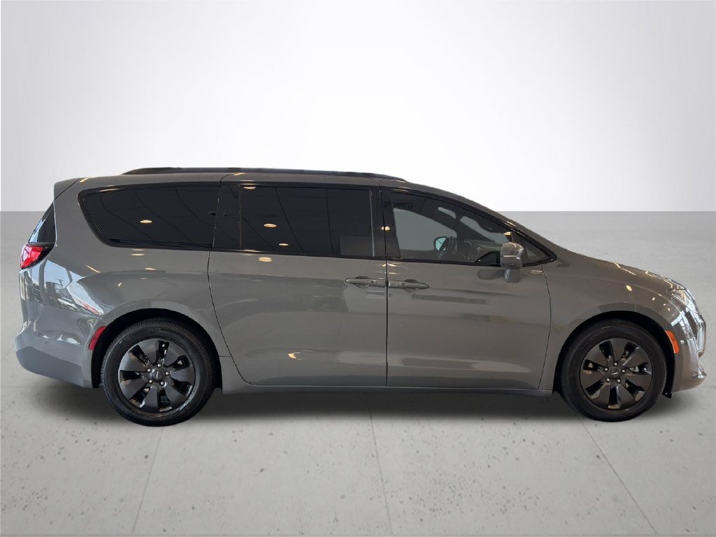 2020 Chrysler Pacifica Hybrid Limited