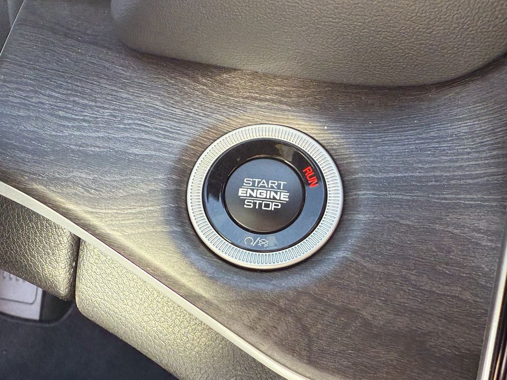 2025 Jeep Grand Cherokee L Limited Gray at DeMontrond Auto Country