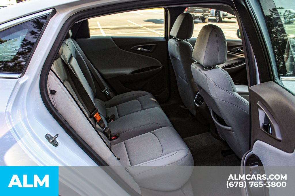 Used 2024 White Chevrolet LT image 18