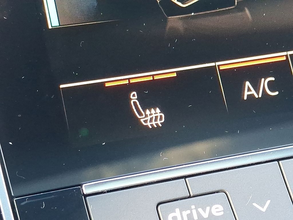 Thumbnail: 2026 Audi Q7 - 18