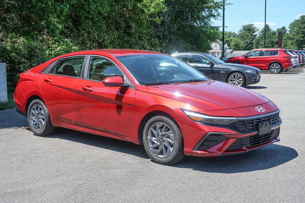 2024 Hyundai Elantra SEL