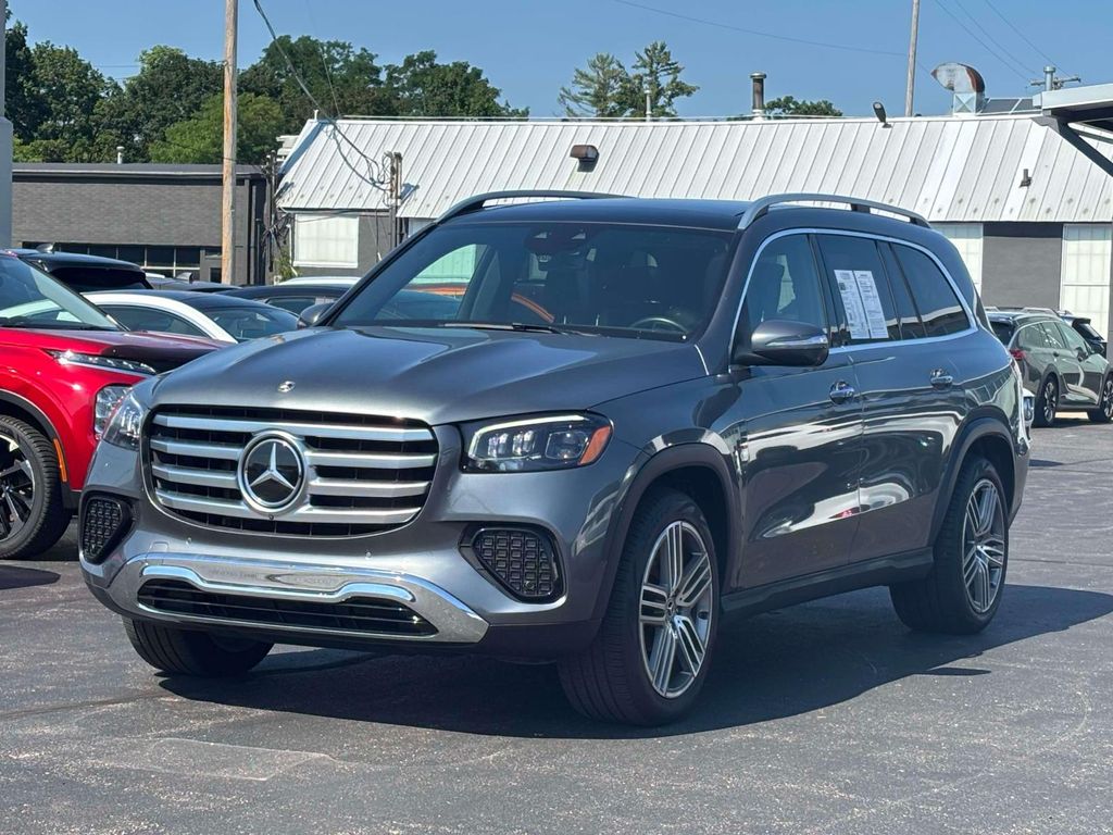 2025 Mercedes-Benz GLS 450 4MATIC