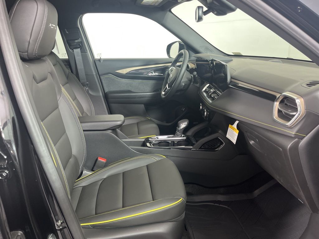 Thumbnail: 2026 Chevrolet TrailBlazer - 8
