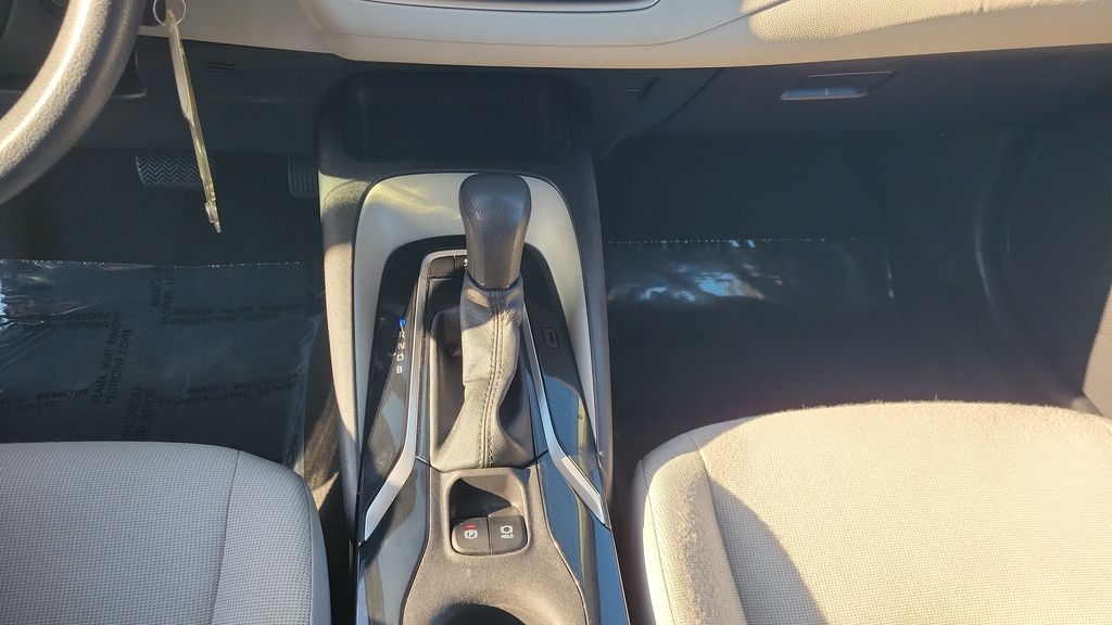 Certified Used 2022 Black Toyota LE image 15