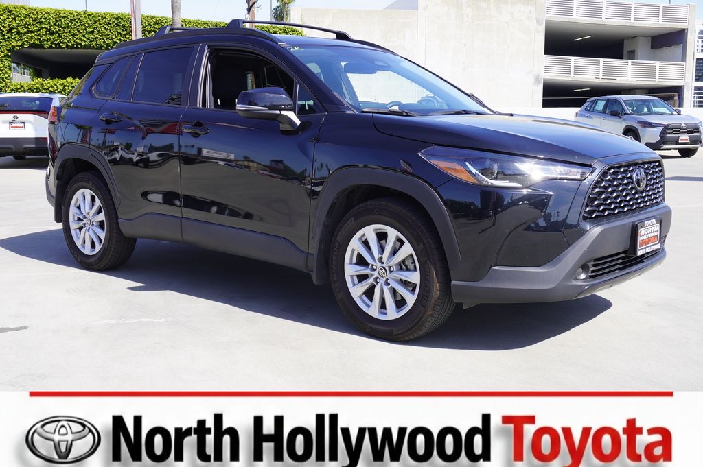 2024 Toyota Corolla Cross LE AWD