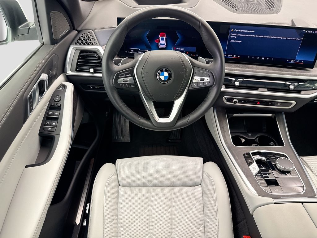 Thumbnail: 2026 BMW X5 - 10