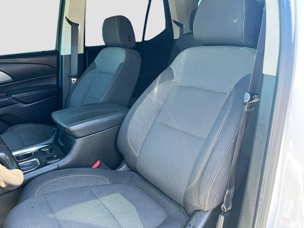 Used 2019 White Chevrolet LT image 19
