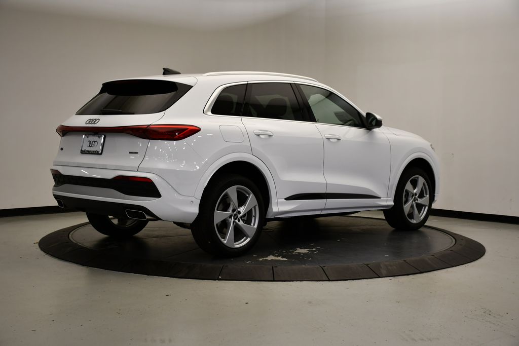 Thumbnail: 2025 Audi Q5 - 5