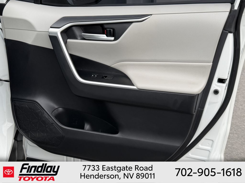 Used 2020 Toyota RAV4 SUV