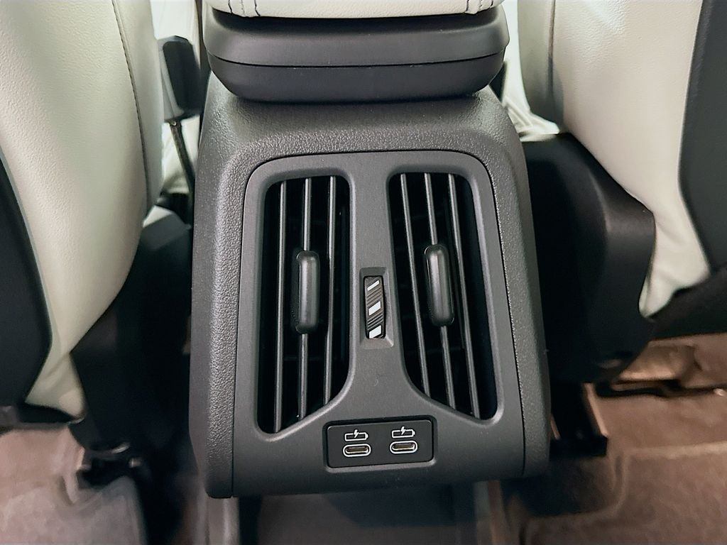 Thumbnail: 2026 BMW X1 - 18