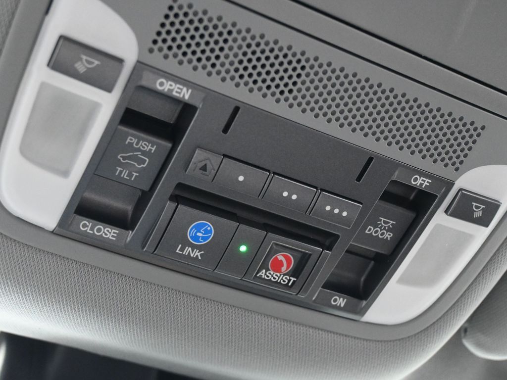 Used 2020 Black Acura Technology image 25